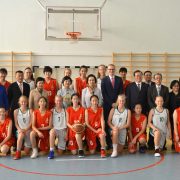 sõpruskohtumine korvpallis Hiina kooliga