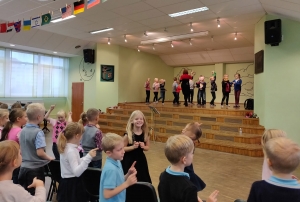 Martina Schwarzi Mitmachkonzert 1. klassidele