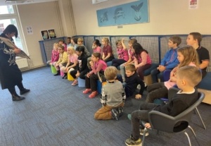 1.b klass raamatukogus