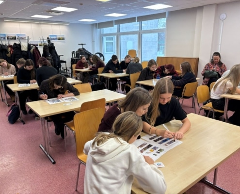 noortekirjanduse mälumäng